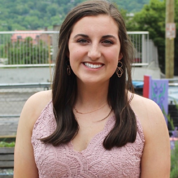 Meet your Posher, Sharon - Picture 1 of 1